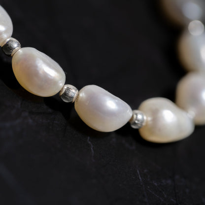 BAROQUE PEARL NECKLACE IN SILVER