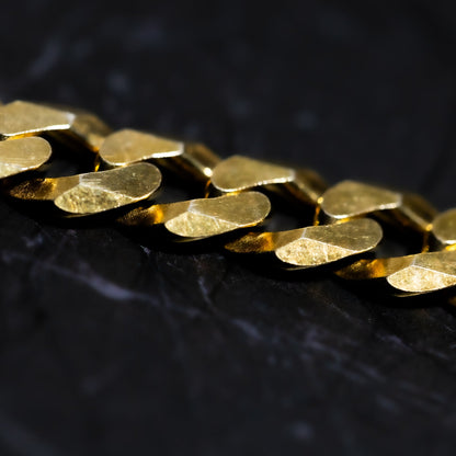 CUBAN CHAIN IN GOLD