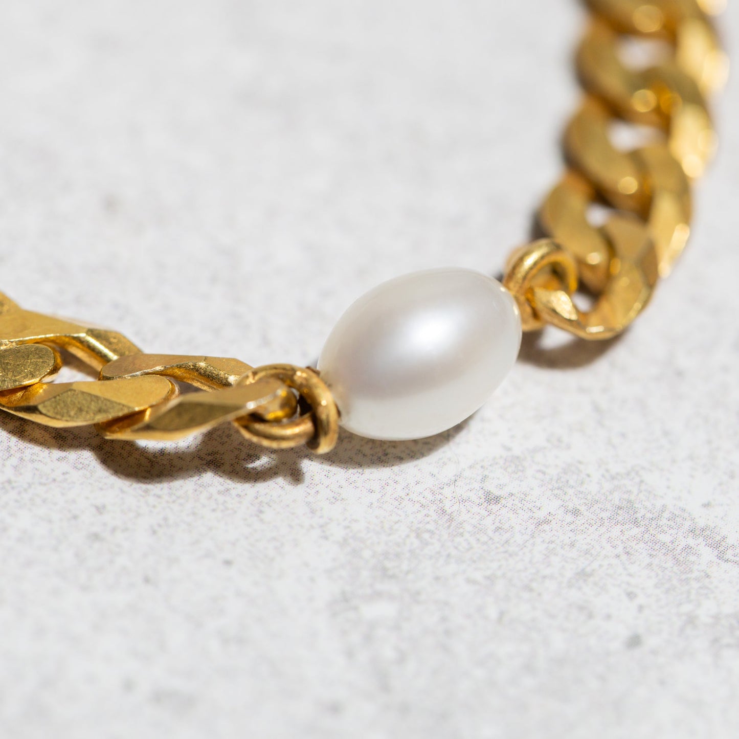BAROQUE CUBAN NECKLACE IN GOLD