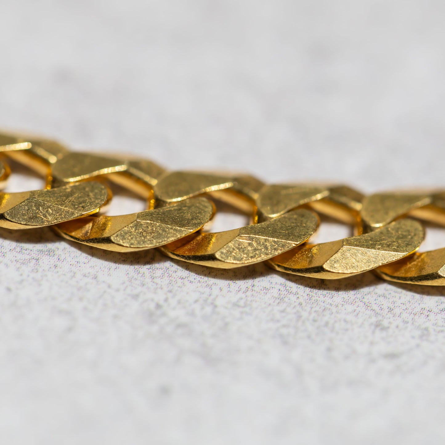 BAROQUE CUBAN NECKLACE IN GOLD